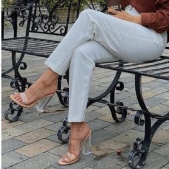 !! NEW !! Clear Double Strap Block Heel Mules - Picture 7 of 7